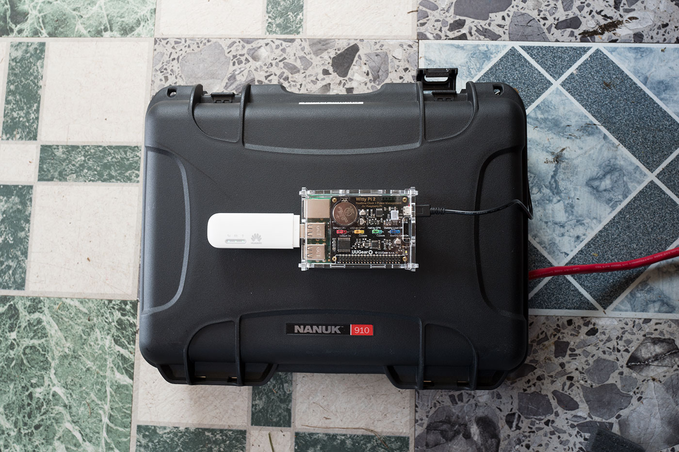 Raspberry Pi assembly with cellular modem